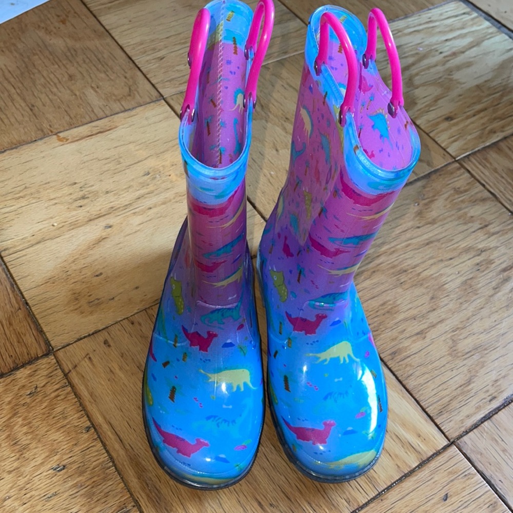 Girls light up dinosaur rain boots